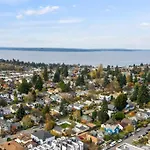 Eco Built Crown Hill Townhouse - 85 Walkscore