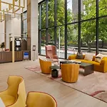 Highrise Haven With 5-Star Amenities And Luxury Perks In Downtown Seattle
