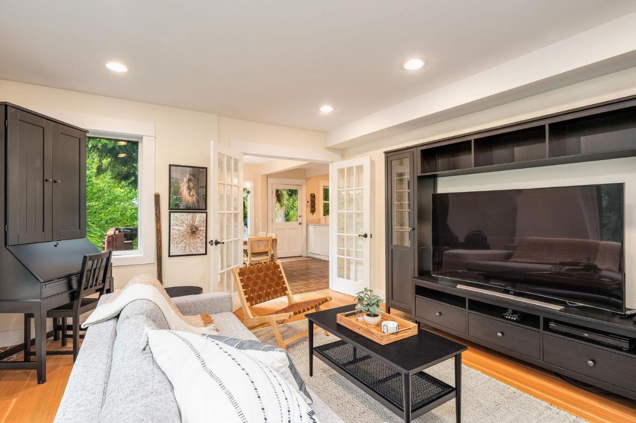 4br With Firepit, Outdoor Dining And Yard Surrounded By Trees Holiday home *
