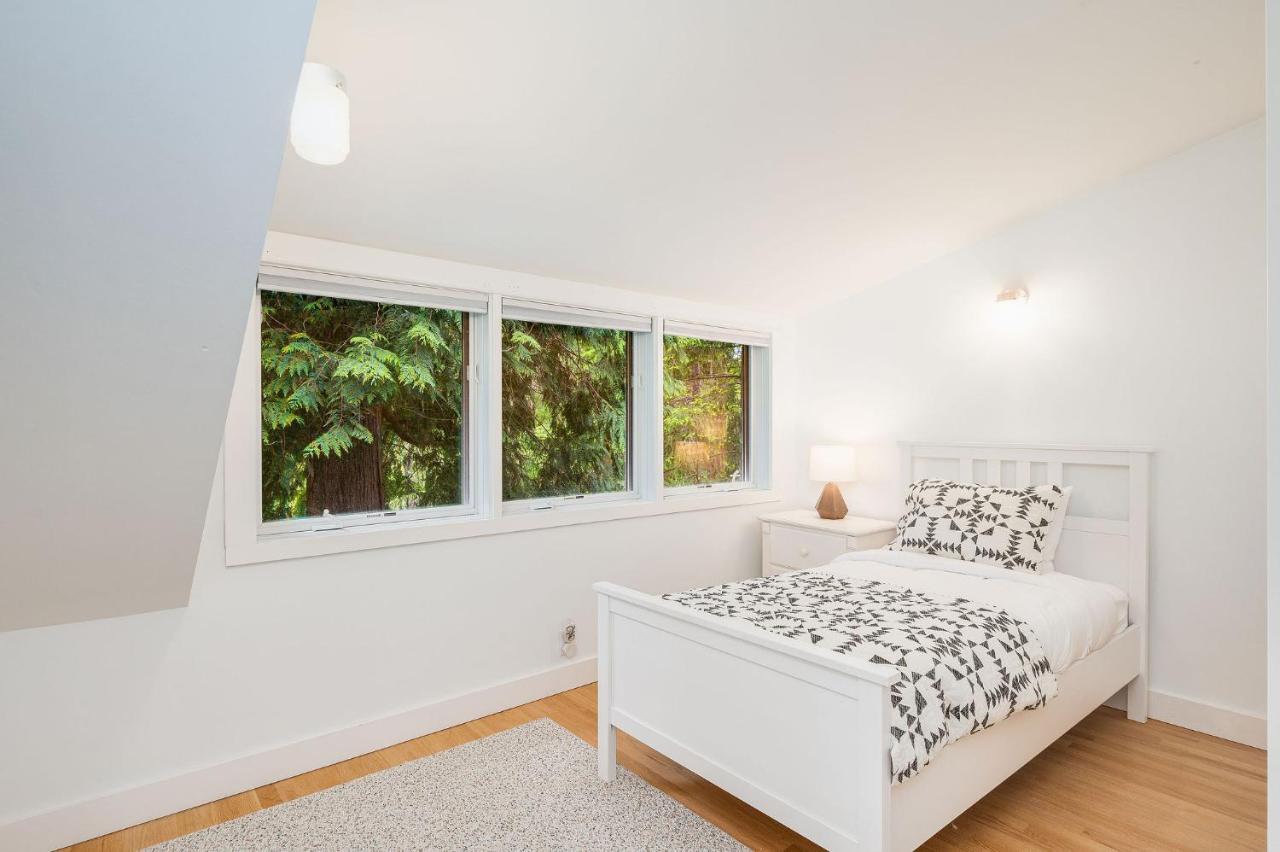4br With Firepit, Outdoor Dining And Yard Surrounded By Trees Holiday home *