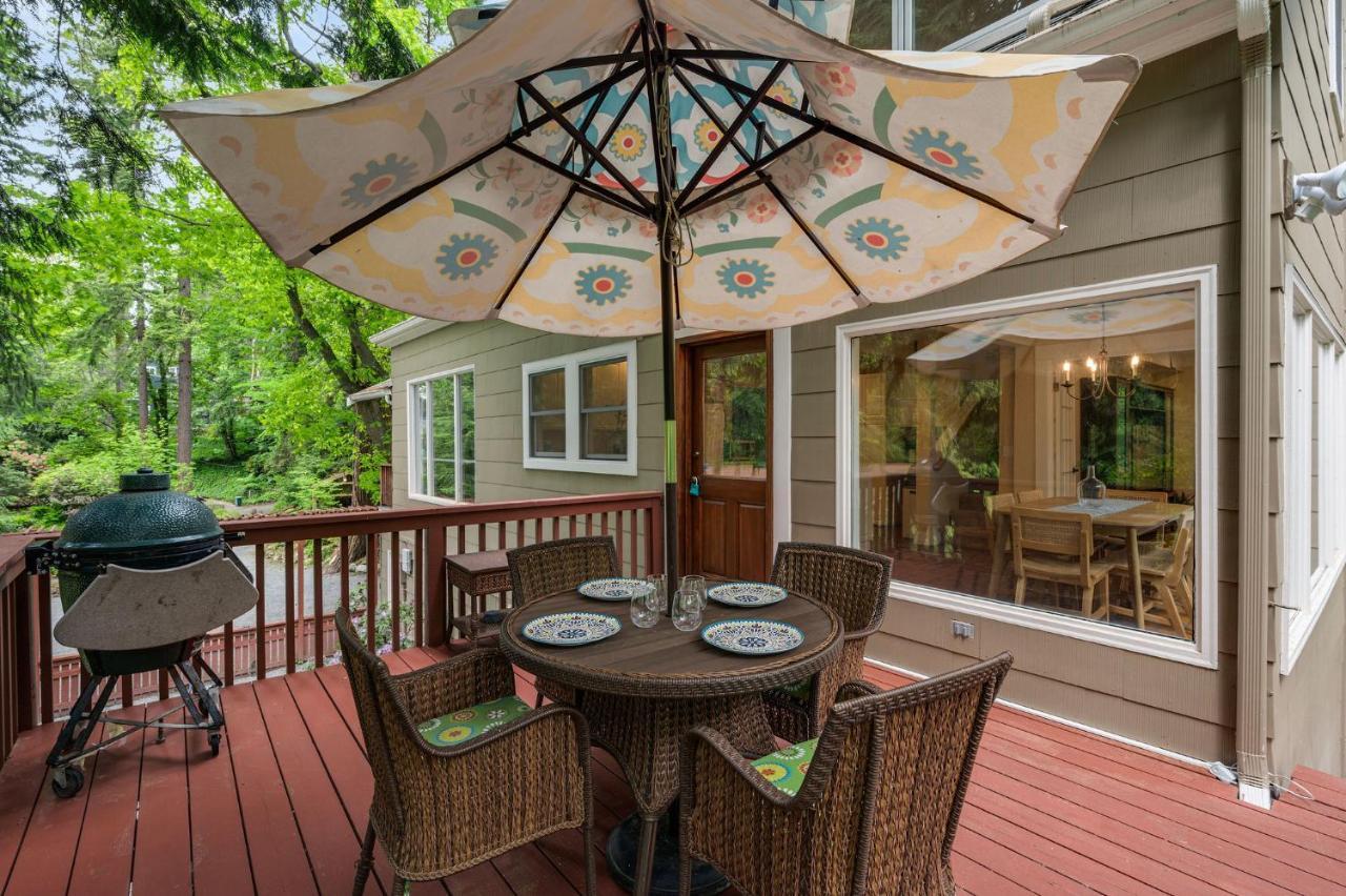 Holiday home 4br With Firepit, Outdoor Dining And Yard Surrounded By Trees