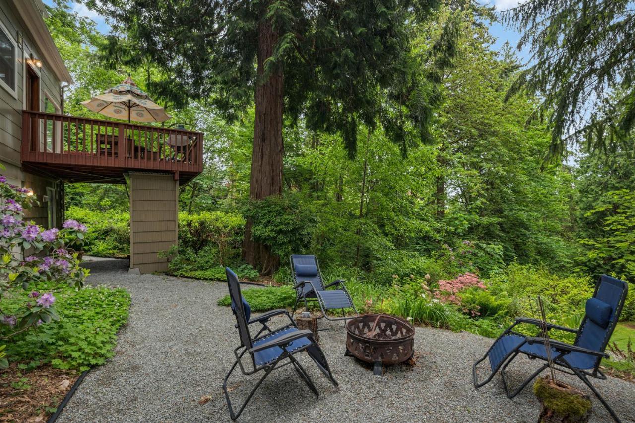 Holiday home 4br With Firepit, Outdoor Dining And Yard Surrounded By Trees *