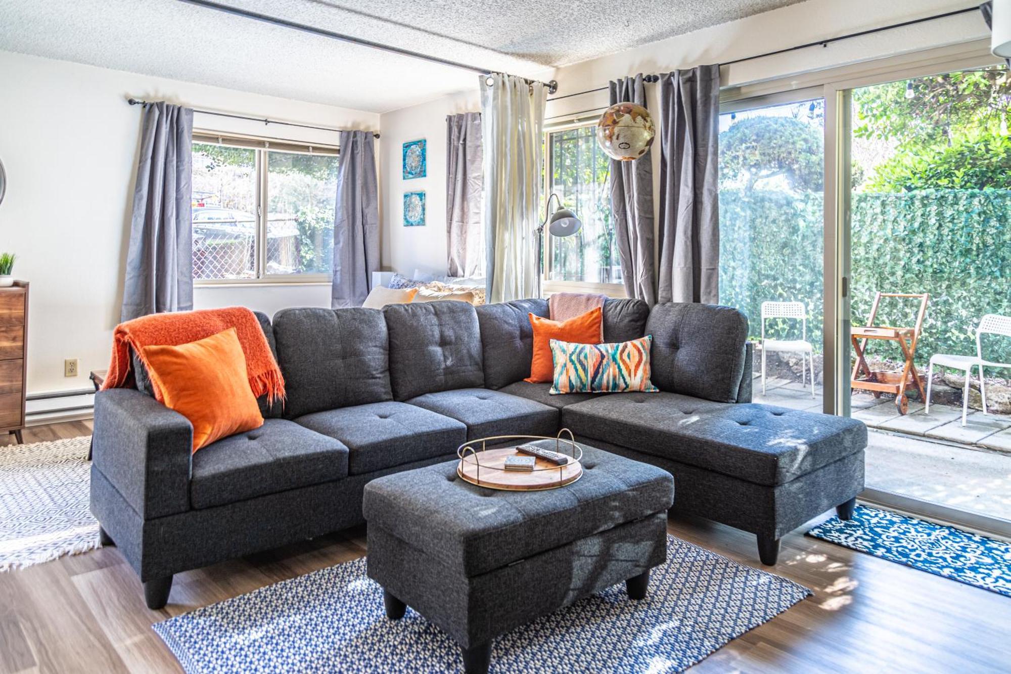 Spacious 1 Bed + // Free Parking // Zen Patio * Seattle