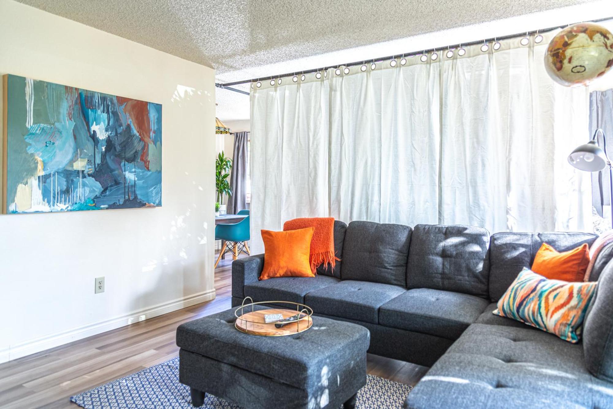 Spacious 1 Bed + // Free Parking // Zen Patio