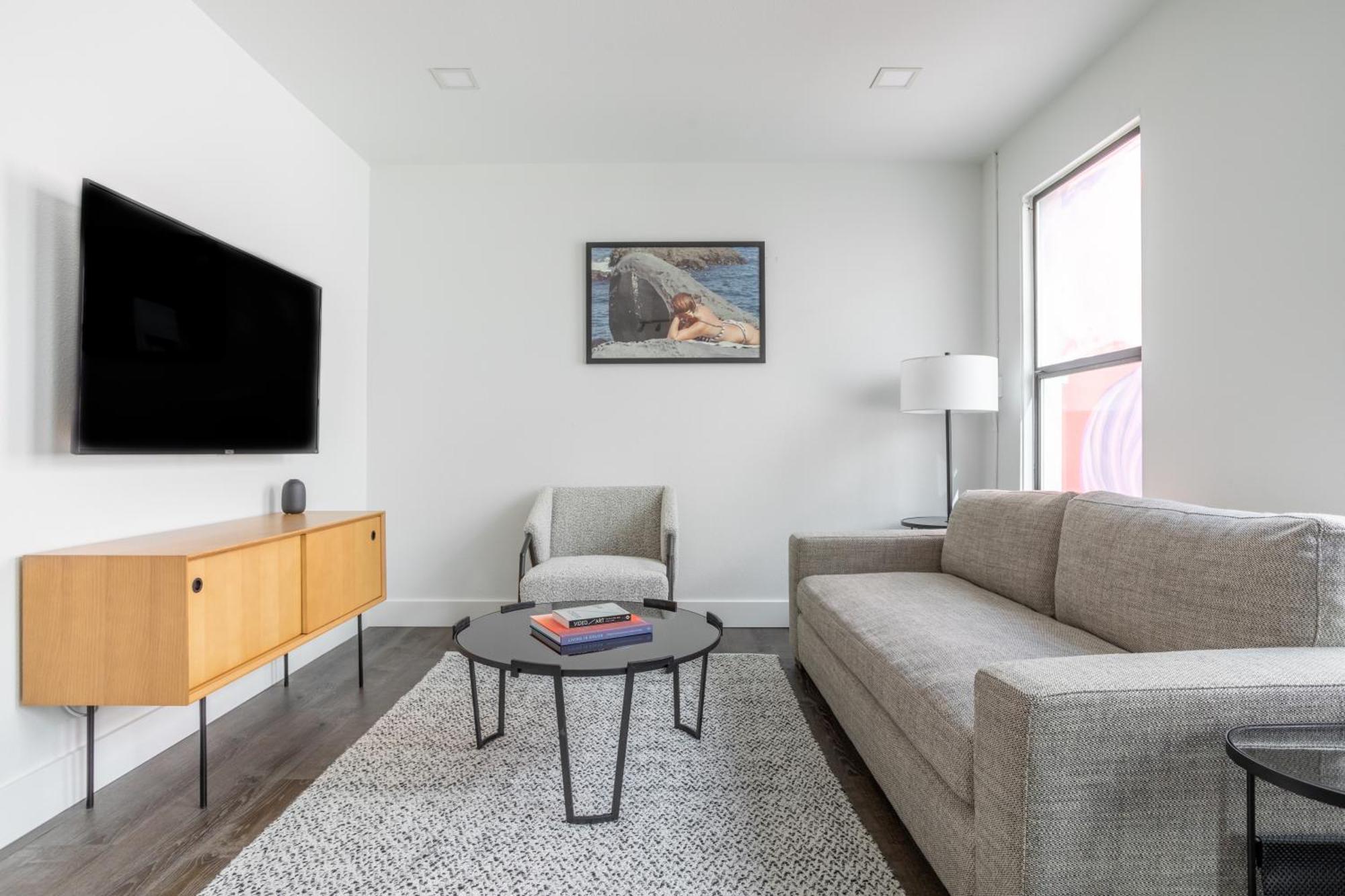 Reside Downtown, A Wyndham Seattle
