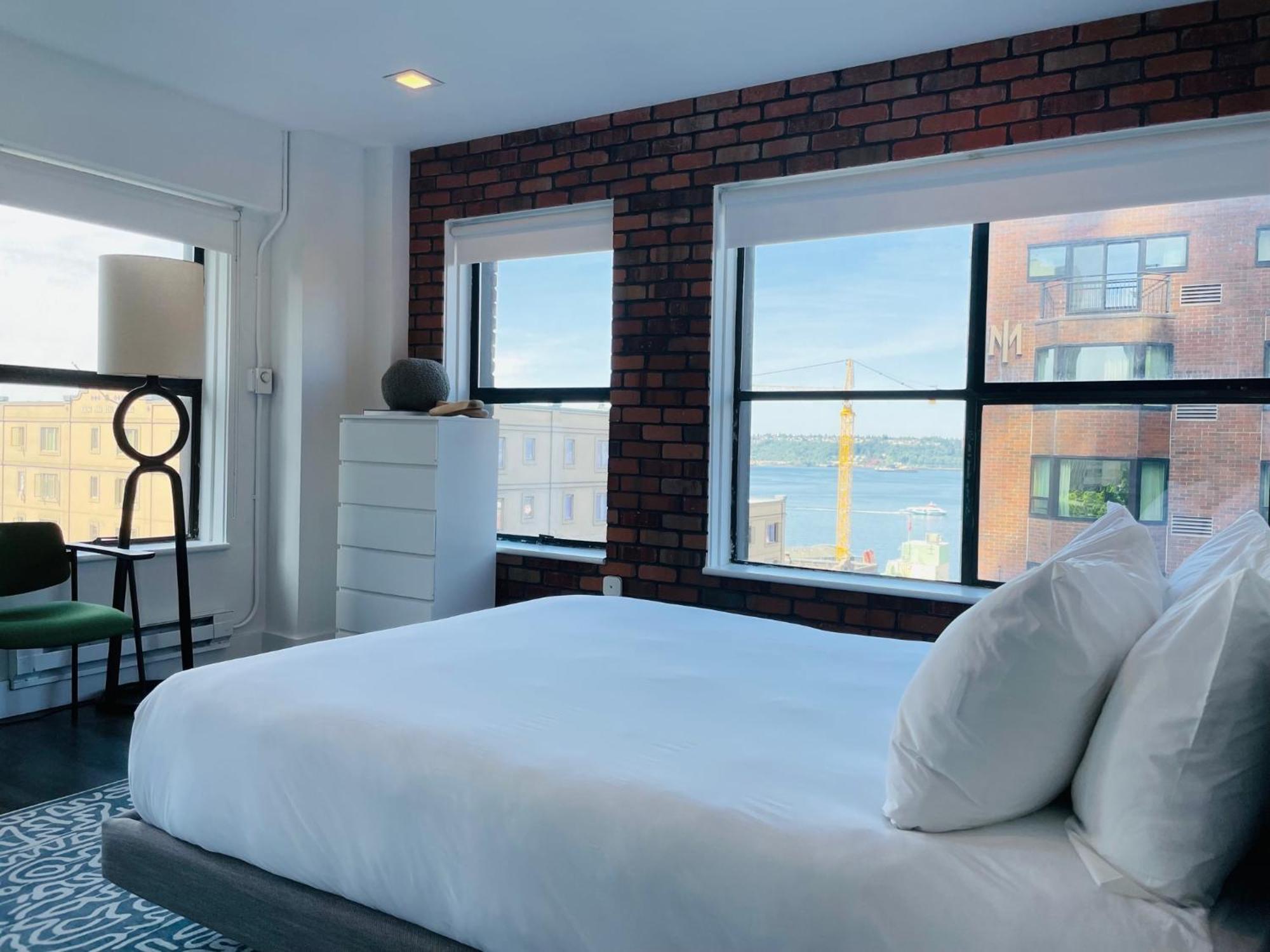 Reside Downtown, A Wyndham Hotel *