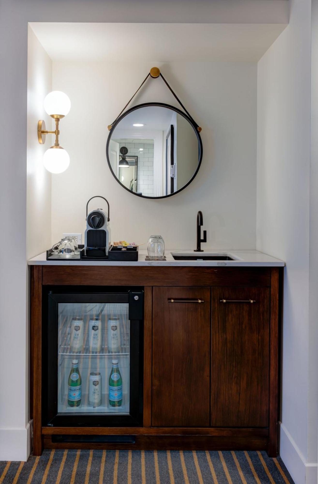 Hotel Theodore Seattle