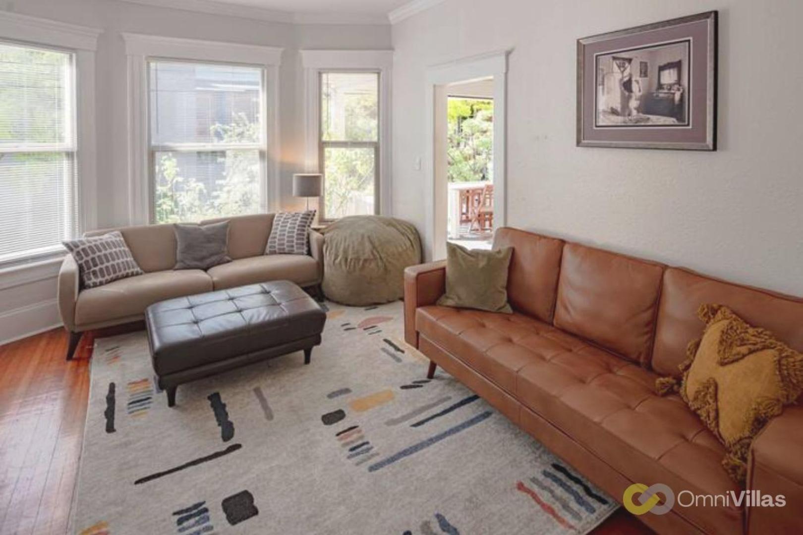 Apartment Charming 3br - Heart Of Seattle