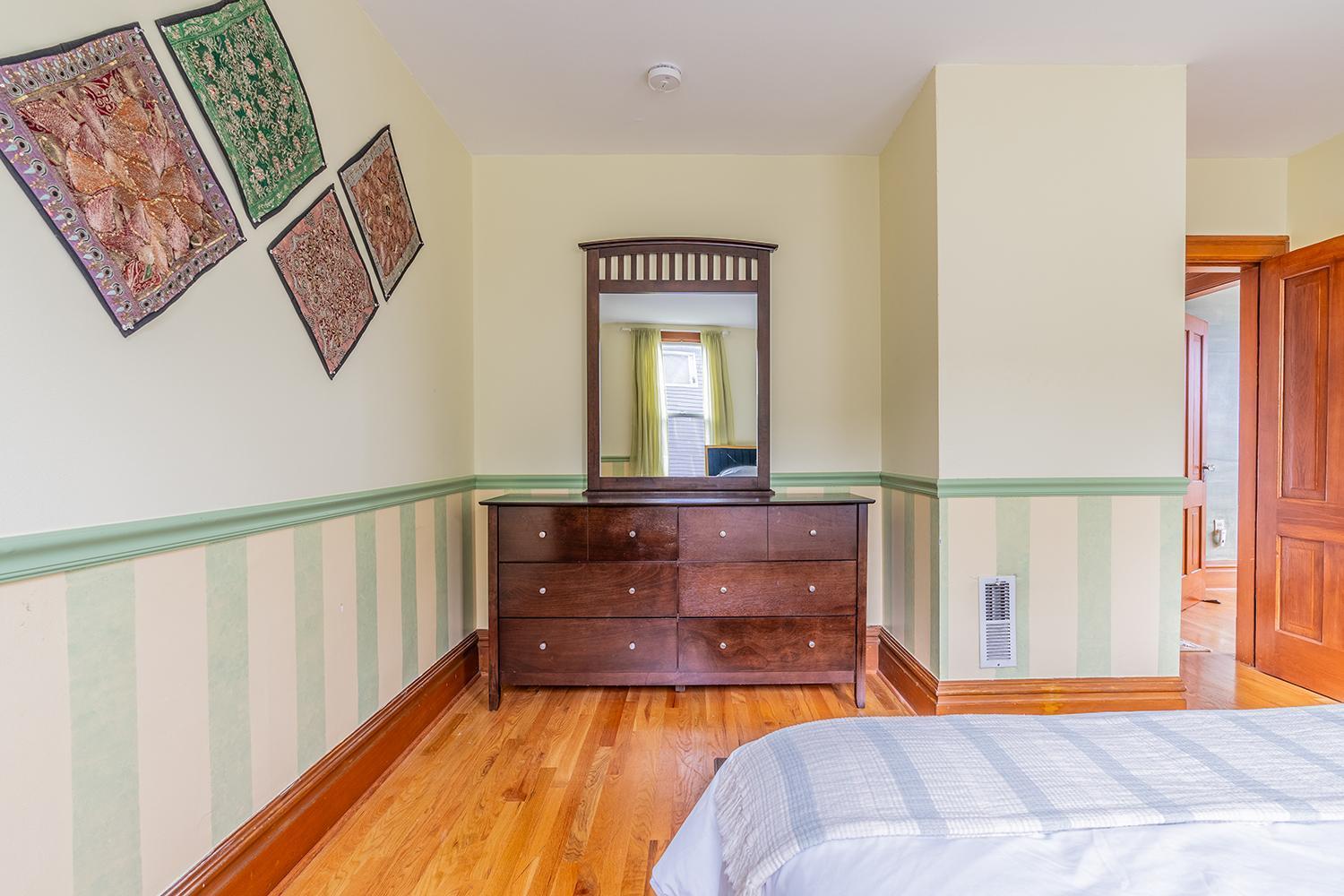 Charming Capitol Hill Craftsman Holiday home *