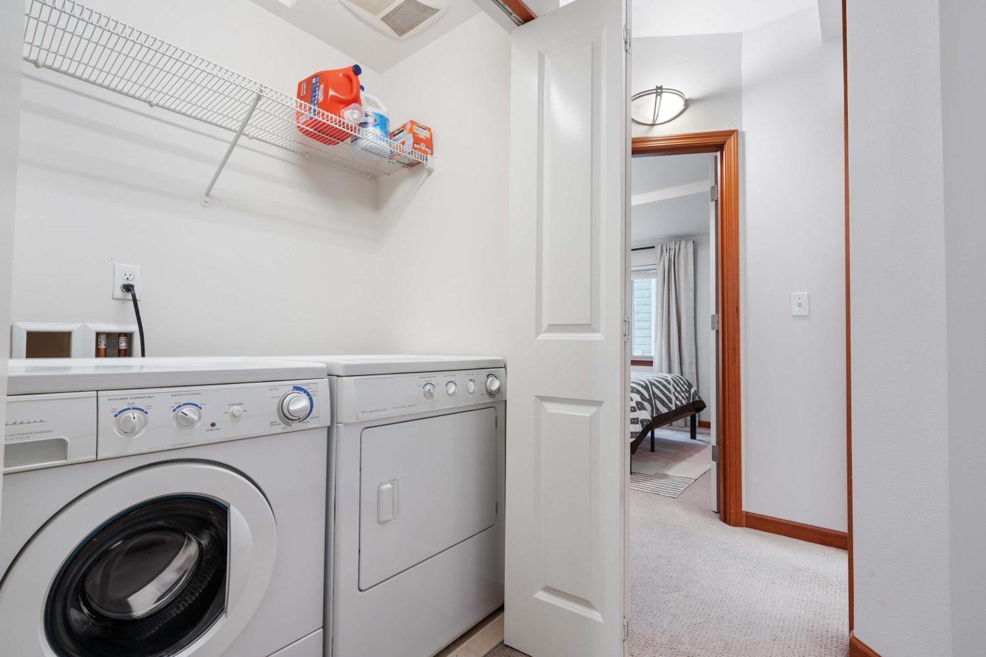 Lakeview Queen Anne 3br Townhome Seattle