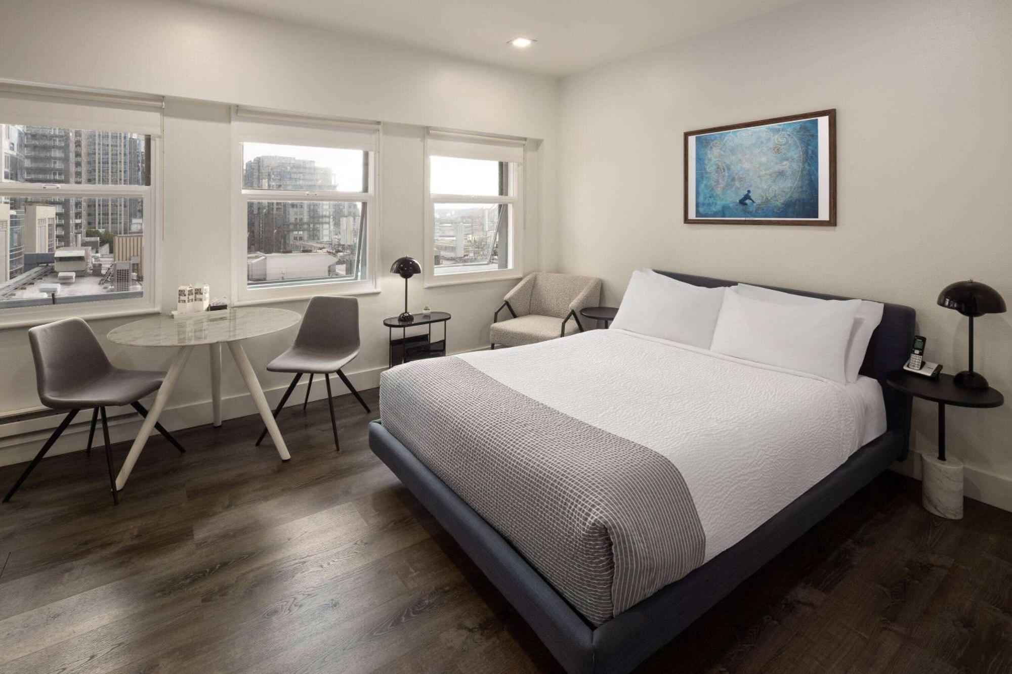 Reside Downtown, A Wyndham Hotel *