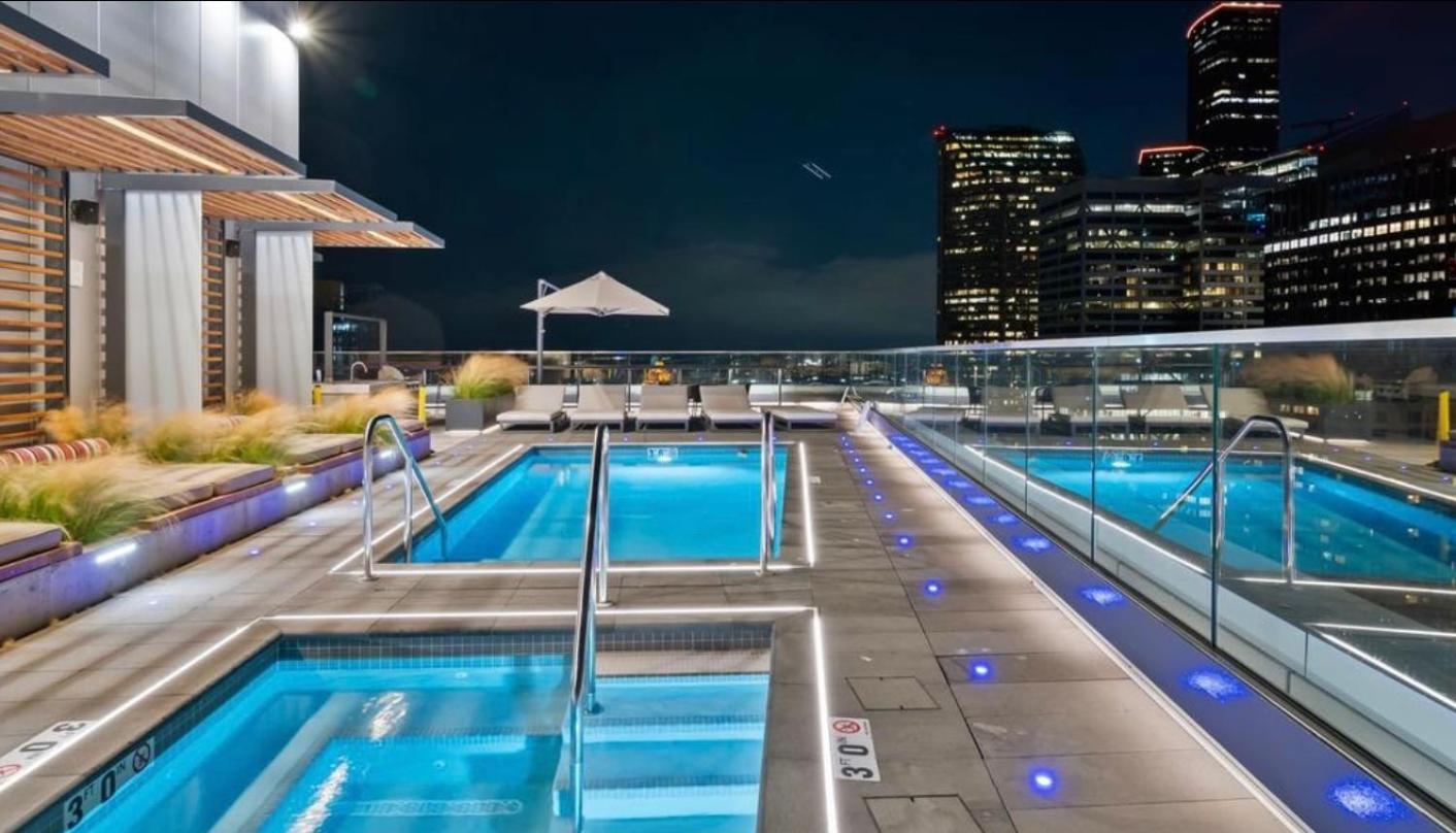 Highrise Haven With 5-Star Amenities And Luxury Perks In Downtown Seattle