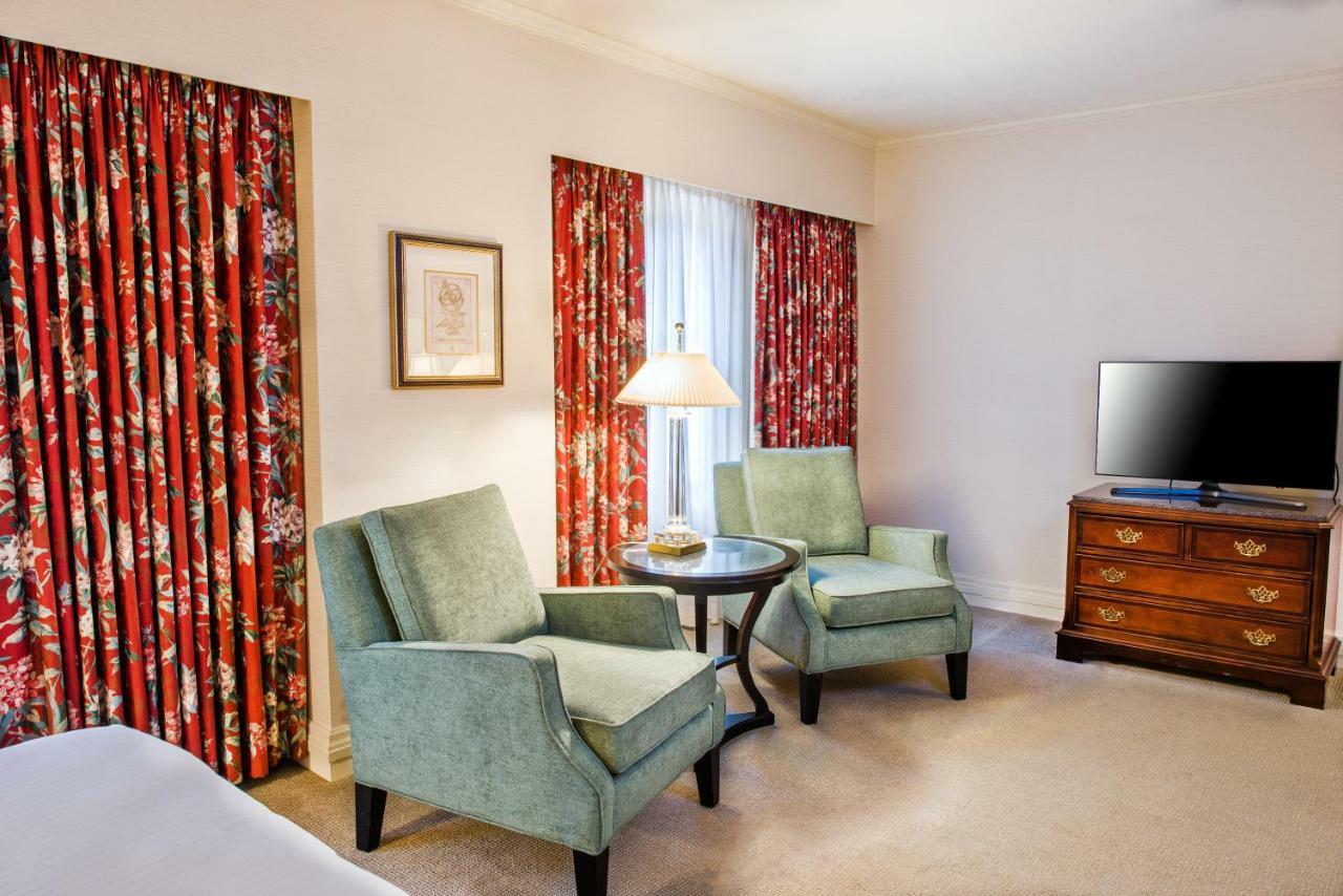 Mayflower Park Hotel 4*