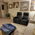 Lovely 1 Bedroom Condo In The Heart Of Seattle!