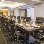 Crowne Plaza Seattle Newly Renovated With No Resort Fee