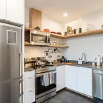 2Br 2Ba The Ballard Modish, Seattle Location With Rooftop View