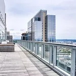 Downtown 2Br W Gym Wd Bbq Nr Dining Shops Sea-402