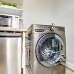 Seattle Garden Apt Walk To Water And Amenities!