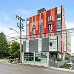 Pacific Trillium Studio, Wallingford 97 Walkscore