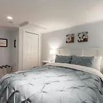Laurelhurst - Cozy 1 Bedroom Apt Near Children\'S Hospital And Uw