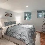 Laurelhurst - Cozy 1 Bedroom Apt Near Children\'S Hospital And Uw