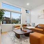 Luxe Central Home With Views & Rooftop