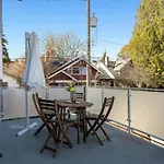 Wallingford Getaway