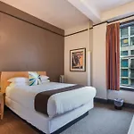 Moore Hotel