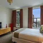 Moore Hotel