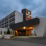 Executive Inn By The Space Needle
