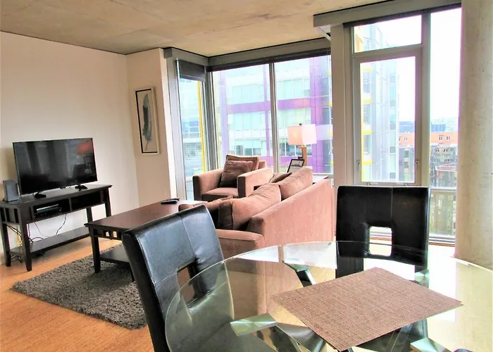 Sobe Third Ave Apartments