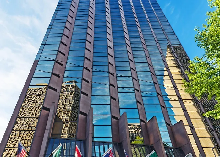 Crowne Plaza Seattle Newly Renovated With No Resort Fee