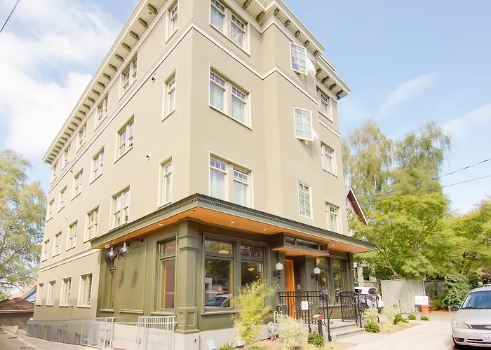 Roy Street Commons