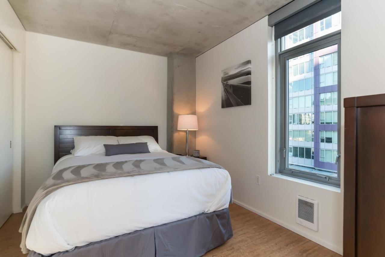 Sobe Third Ave Apartment *