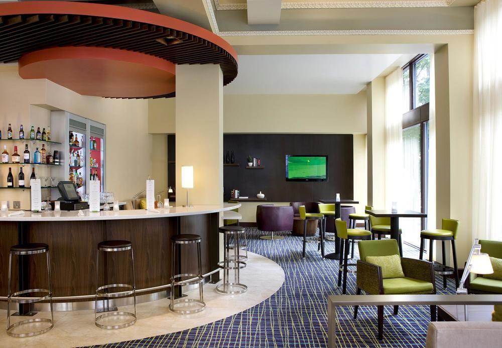 Hotel Courtyard Downtown / Pioneer Square