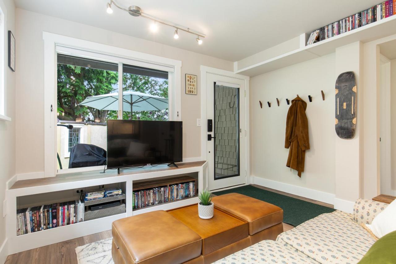 Madison Park With Outdoor Private Garden And Grill 1br 1ba Seattle