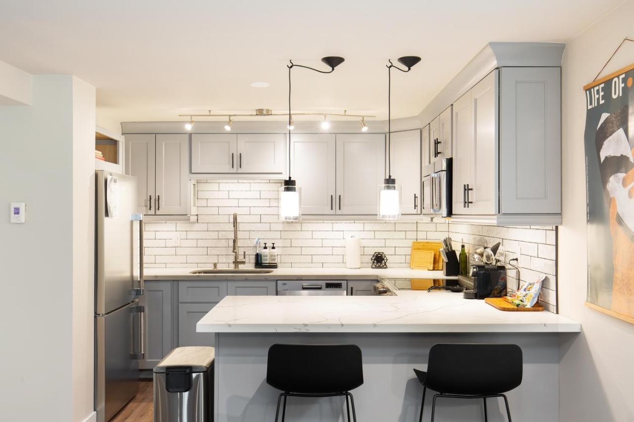 Madison Park With Outdoor Private Garden And Grill 1br 1ba Seattle
