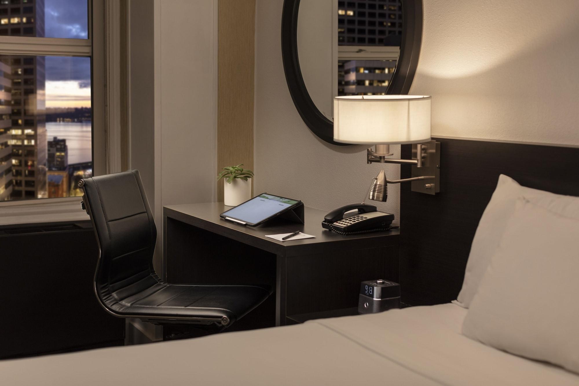 Hotel Executive Pacific