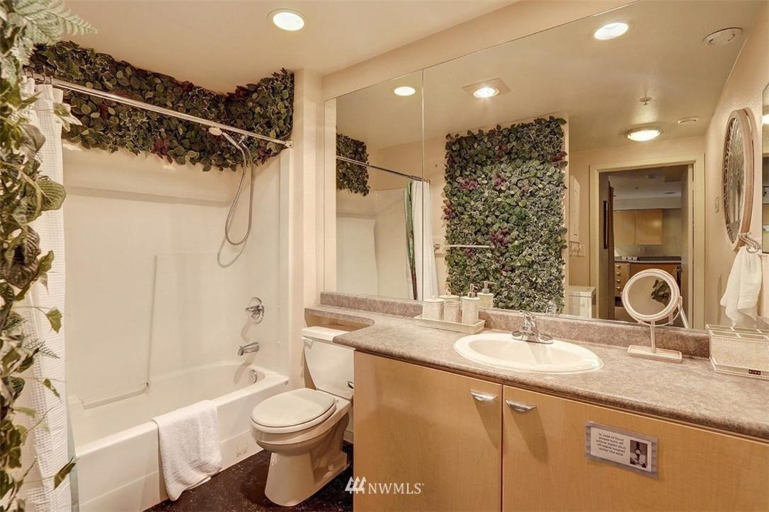 Apartment Lovely 1 Bedroom In The Heart Of Seattle!