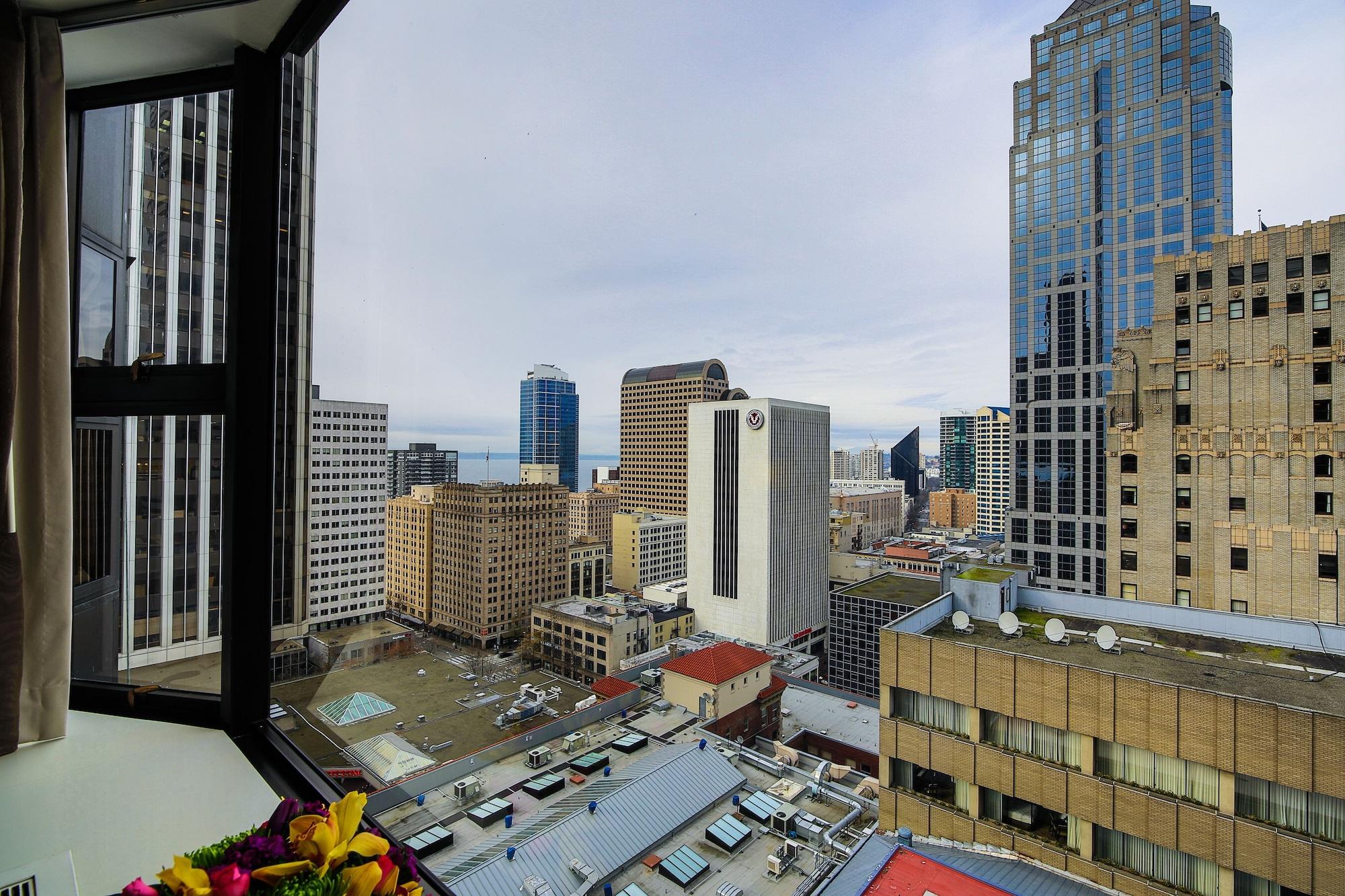 Hotel Coast Downtown By Apa
