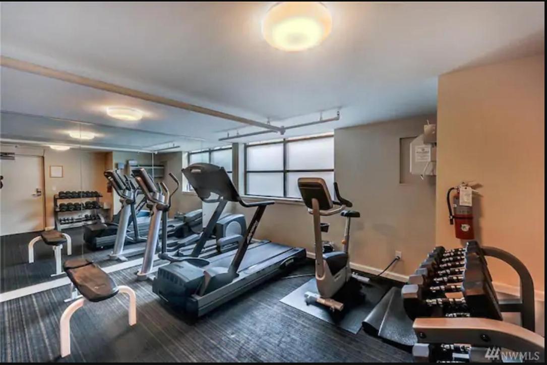 Apartment Lovely 1 Bedroom In The Heart Of Seattle! *