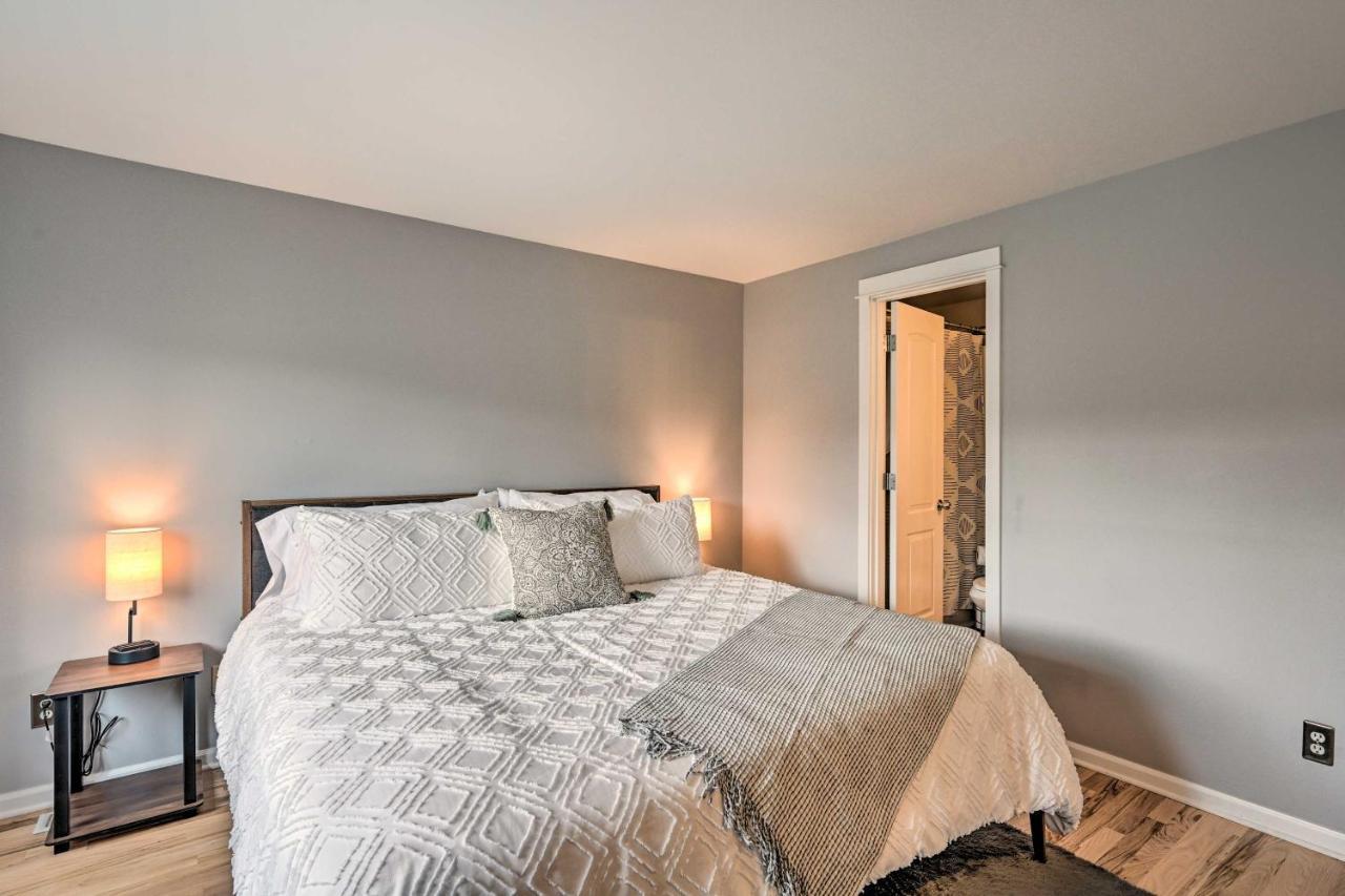 Pet-friendly Townhome Less Than 1 Mile To Lake! *