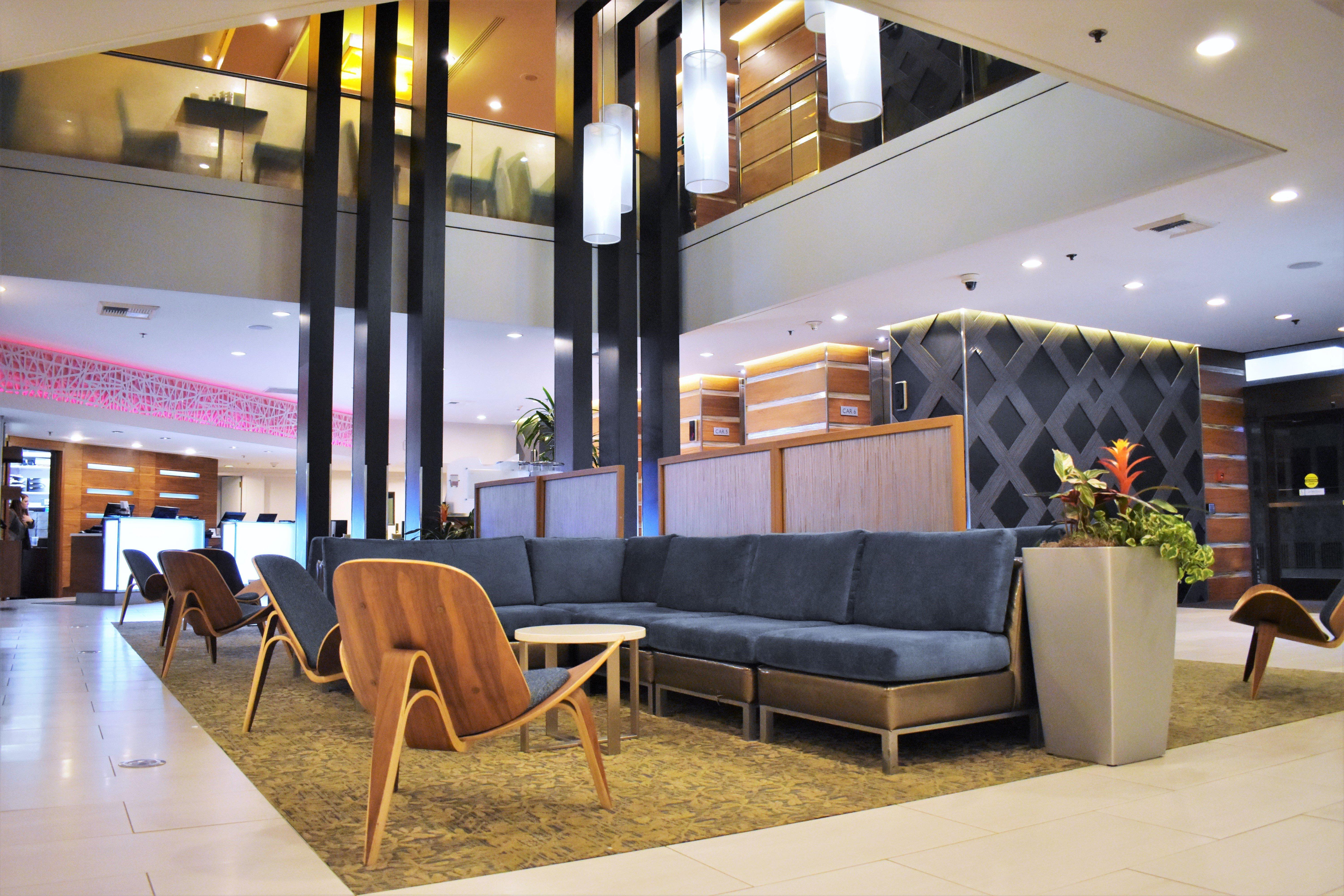 Crowne Plaza Newly Renovated With No Fee Hotel Seattle