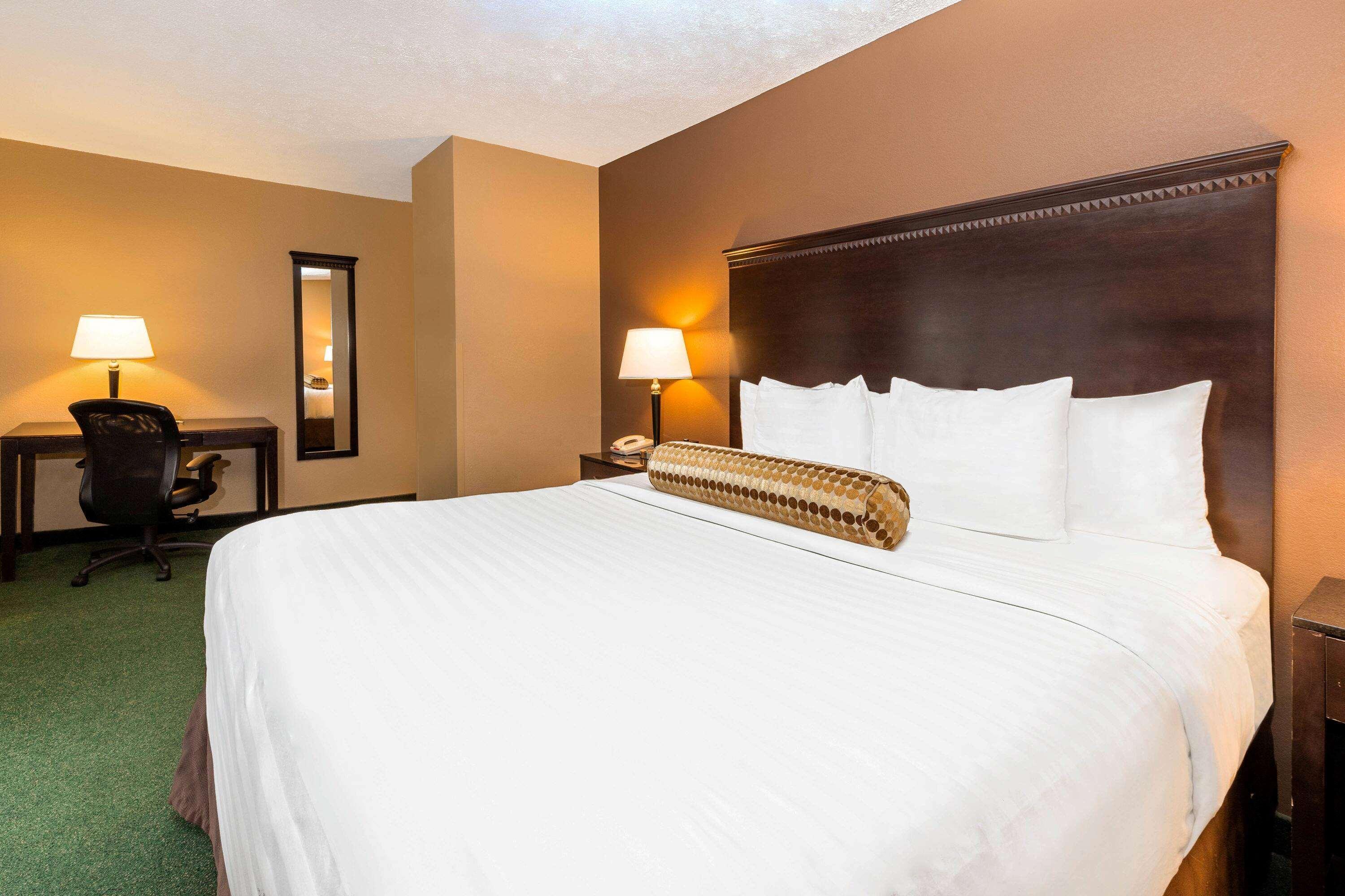 La Quinta By Wyndham Downtown