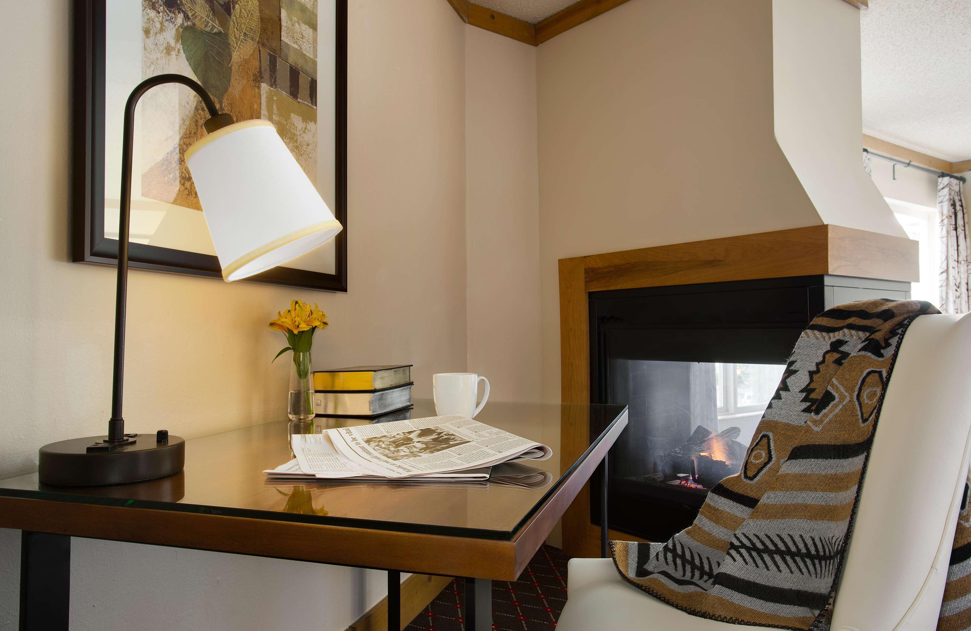 The Edgewater, A Noble House Hotel