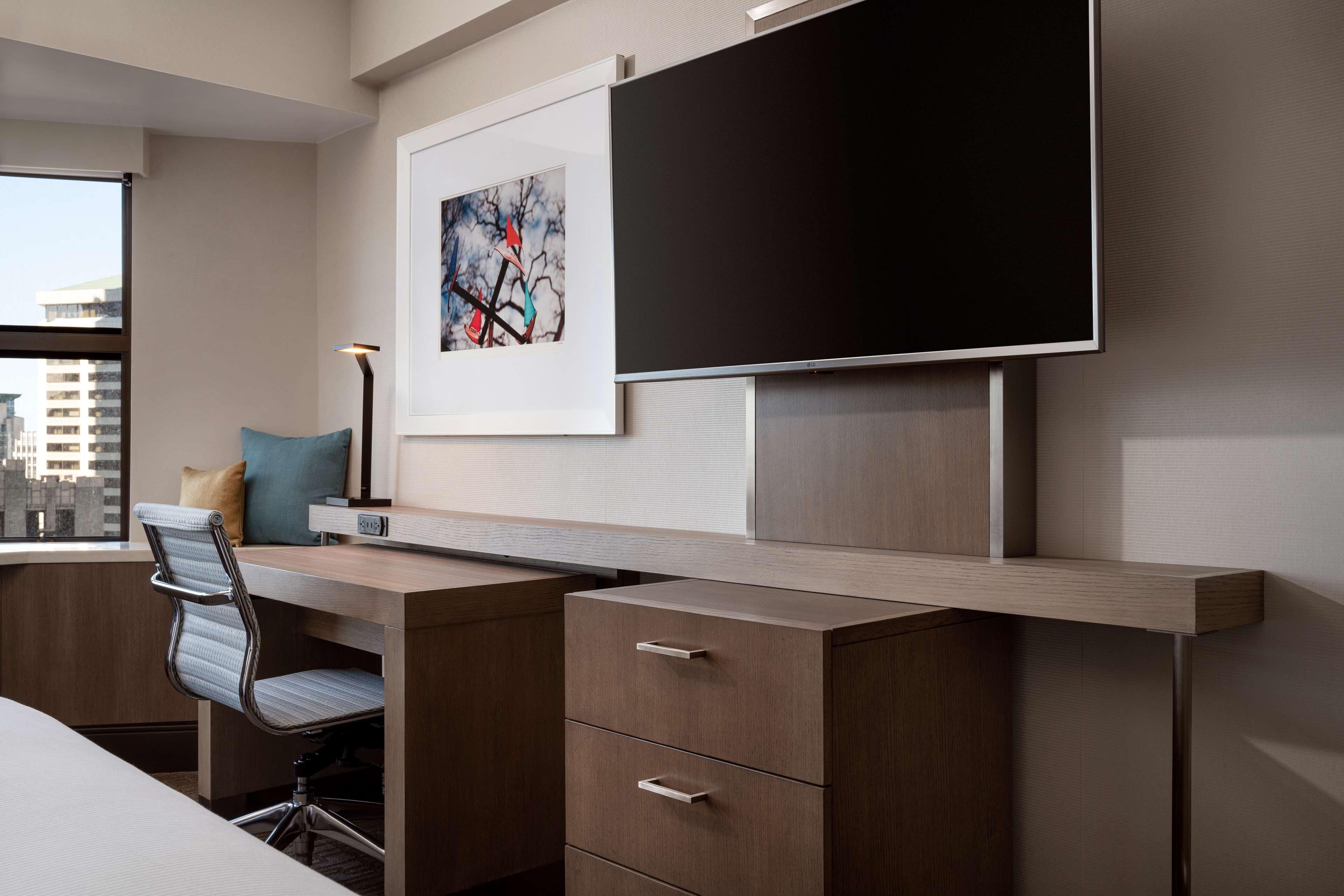 Hotel Coast Downtown By Apa