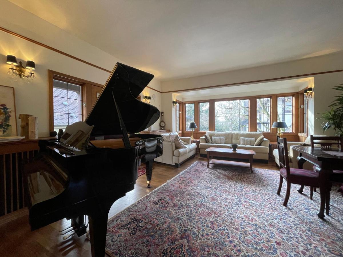 Bed & Breakfast Cecil Bacon Manor *