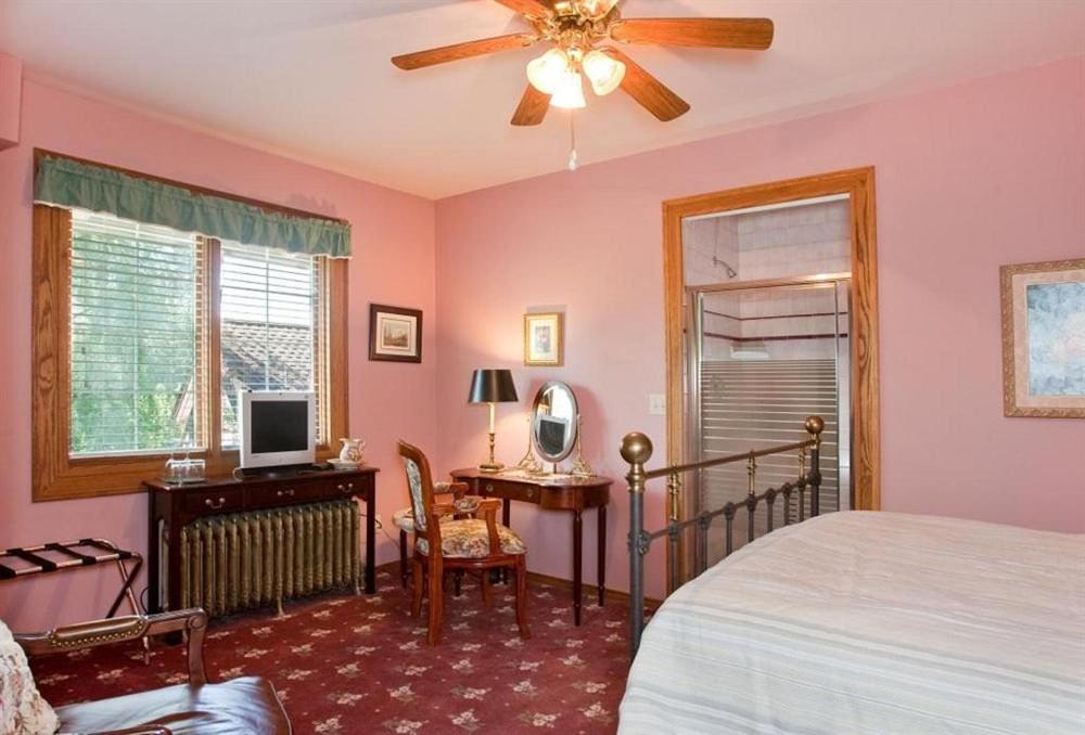Cecil Bacon Manor Seattle