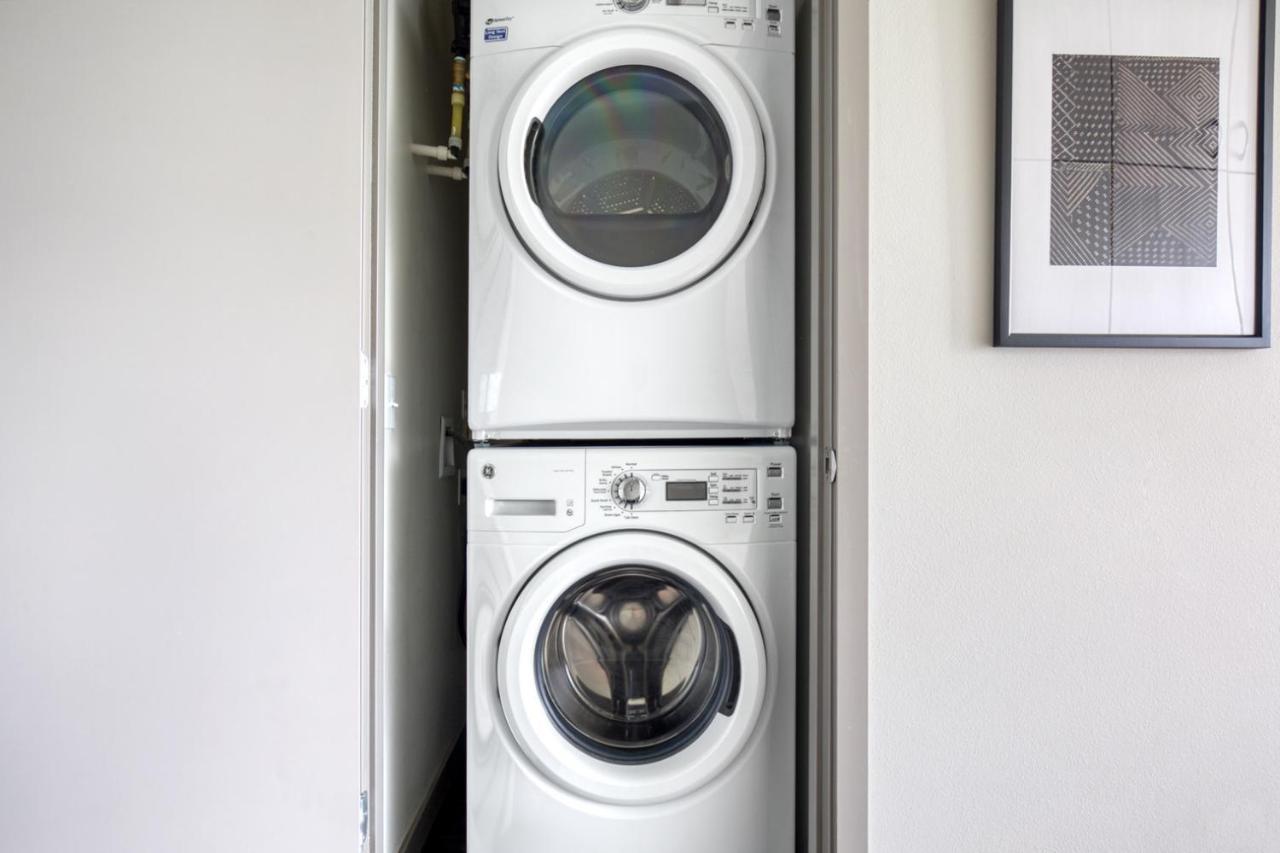 S Union 1br W Gym Wd Space Needle View Sea-164