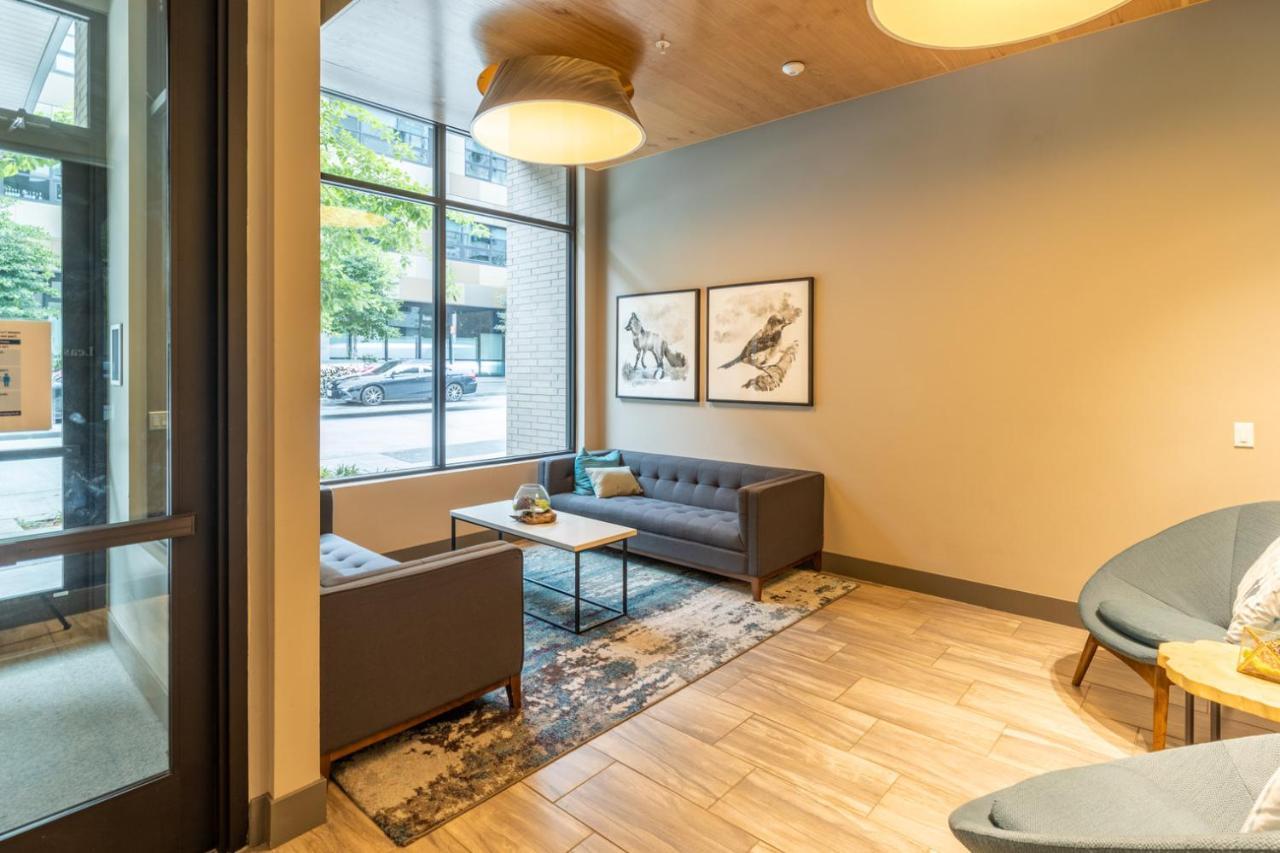S Union 1br W Gym Wd Space Needle View Sea-164 Apartment *